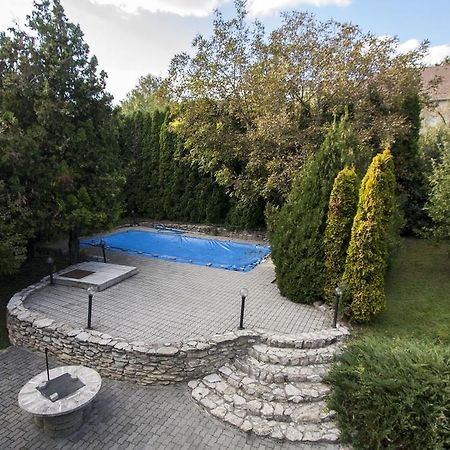 Dominika Apartman Hotel Budapest Ngoại thất bức ảnh