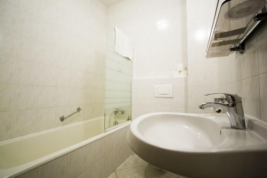 Dominika Apartman Hotel Budapest Ngoại thất bức ảnh
