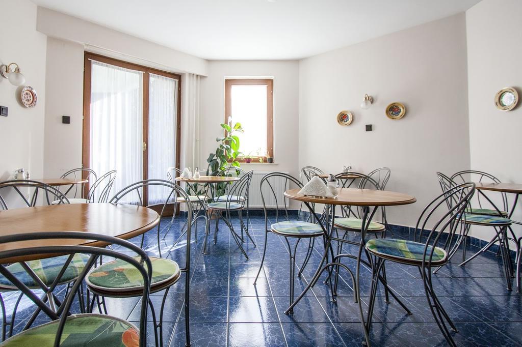 Dominika Apartman Hotel Budapest Ngoại thất bức ảnh