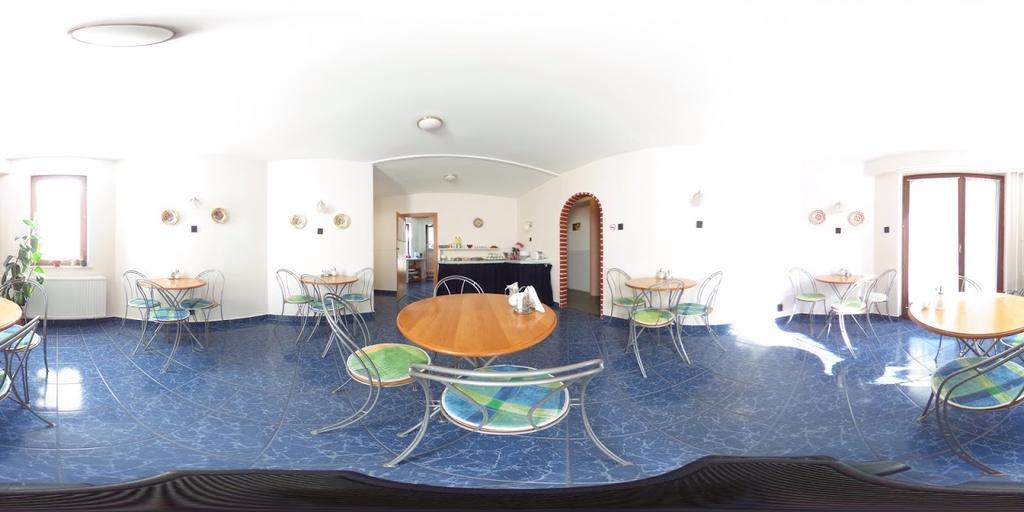 Dominika Apartman Hotel Budapest Ngoại thất bức ảnh