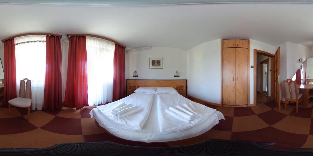 Dominika Apartman Hotel Budapest Ngoại thất bức ảnh