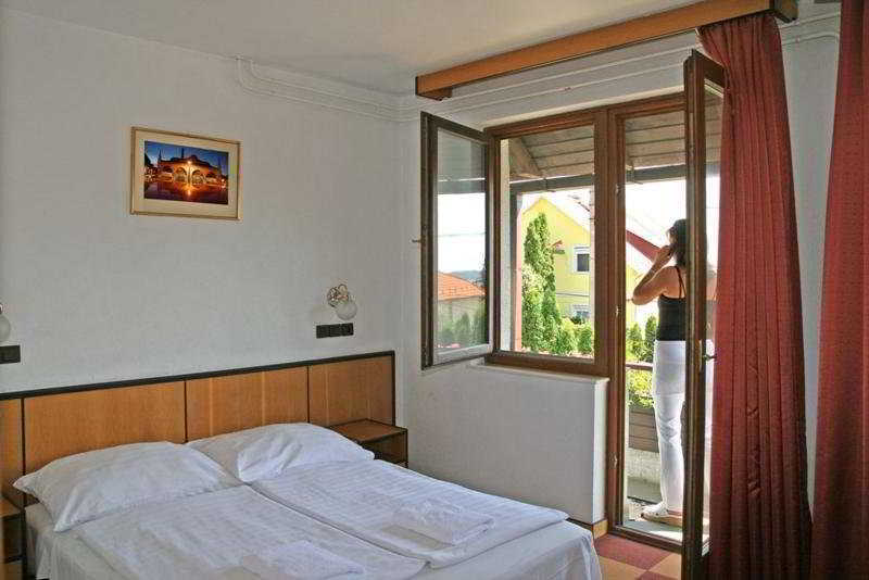 Dominika Apartman Hotel Budapest Ngoại thất bức ảnh